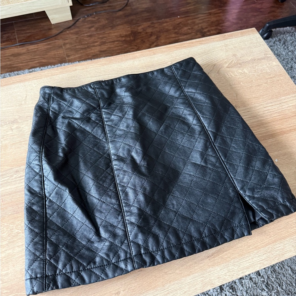 forever 21 Quilted Faux Leather Black Mini Skirt